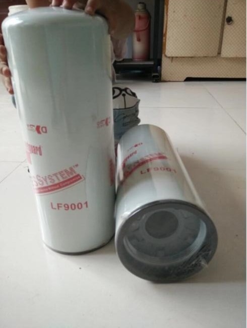 O filtro de óleo inoxidável ISO9001 de Lf9009 Fleetguard para Remover as impurezas do óleo