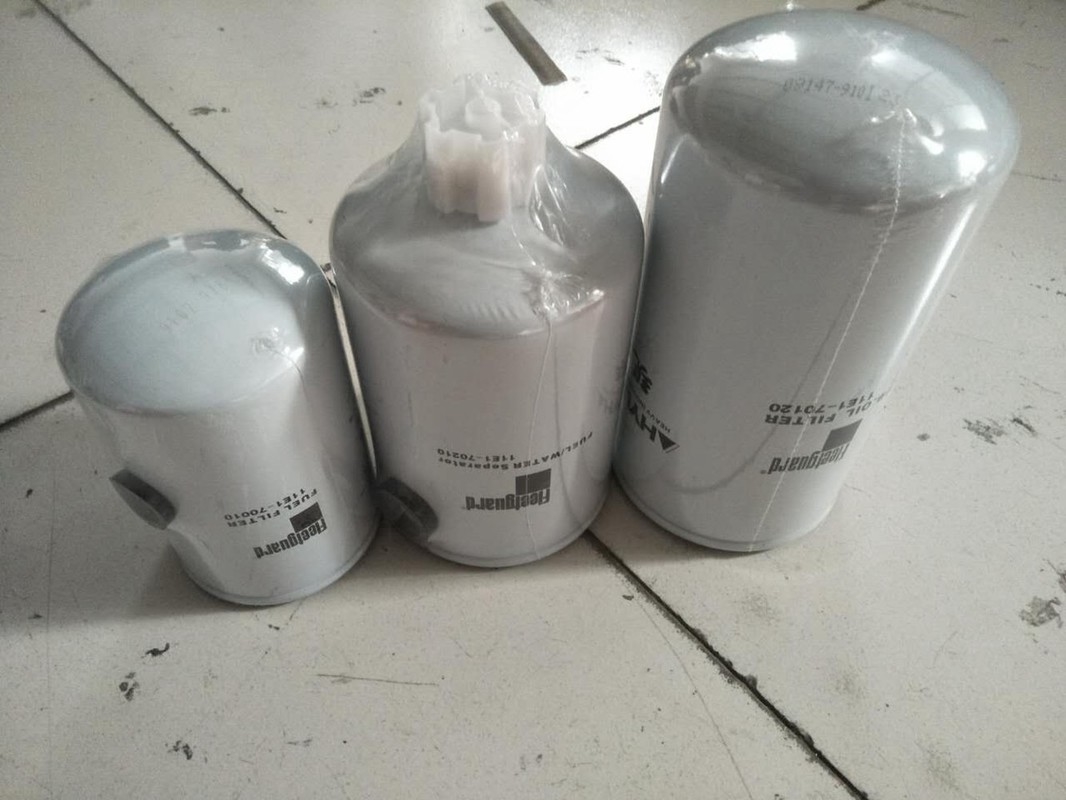 Filtro de combustível diesel do caminhão de Hyundai para a máquina escavadora R215 225 220-7
