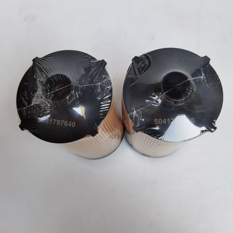 Lubrificando a máquina escavadora Filtro de óleo 5041797640 504272431 para SAIC Iveco